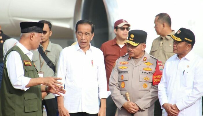 Presiden Jokowi Kunjungi Lokasi Lahar Dingin Gunung Marapi