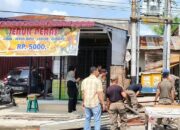 Abaikan Peringatan Satpol PP Padang Terpaksa Bongkar