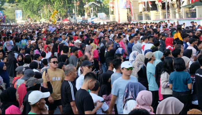 Jalan Santai Polda Sumbar Diikuti Ribuan Orang