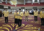 Rektor Krismadinata Lantik Sejumlah Pejabat Baru UNP