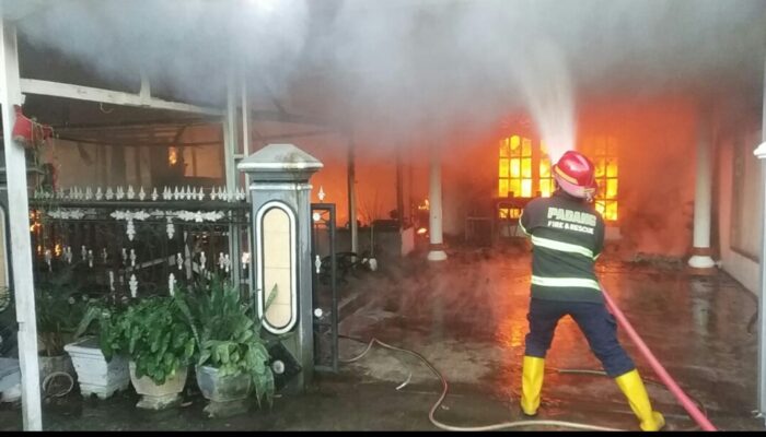 Kebakaran di Lubuk Buaya, Hanguskan Rumah dan 2 Unit Motor