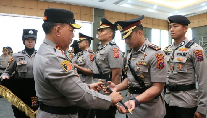 Kapolda Sumbar Sertijab Kapolres Payakumbuh dan 50 Kota