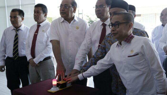 UNP Resmikan Sekolah Keterbukaan Informasi