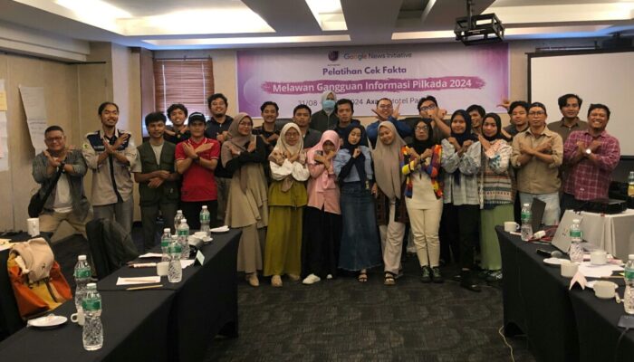 AJI Padang Latih Jurnalis Hadapi Berita Hoax Seputar Pilkada