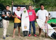 Angin dan Badai Ganggu Latihan Tim Peselancar Sumbar PON XXI