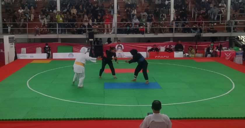 Pesilat Sumbar Winda Berpeluang Meraih Medali Emas
