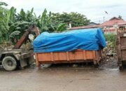 Cegah Tercecer, Truk Sampah di Padang Kini Dilengkapi Terpal