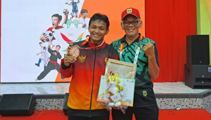 Gulat Sumbar Sumbang 1 Emas dan 3 Perunggu