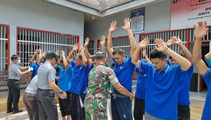 Polsek dan Koramil Suliki Razia dan Test Urine Warga Binaan