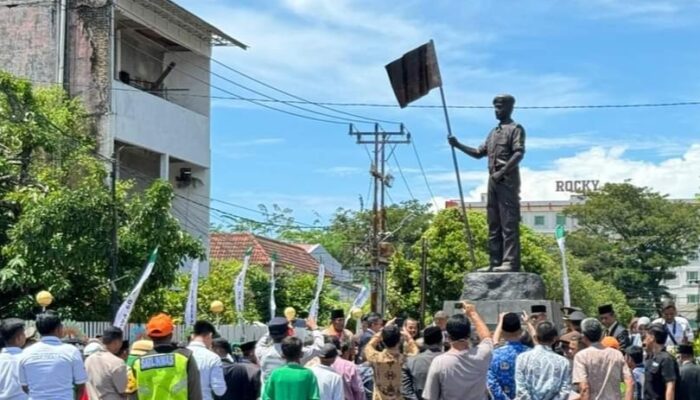Di Hari Pahlawan Patung Bung Hatta Diresmikan di Padang