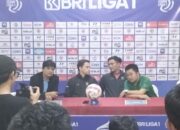 Laga Sengit SPFC Vs Persebaya di Agussalim Padang