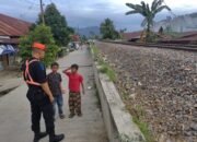 KAI Sumbar Larang Warga Tidak Ngabuburit di Jalur Kereta Api