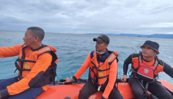 Longboat Pecah di Perairan Pessel, Korban Belum Ditemukan