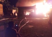 Gudang dan Kantor ACP Akrilik Terbakar, Kerugian Capai Rp 2 Miliar