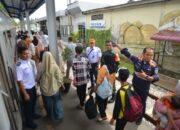 Kereta Pariaman Ekspres, Favorit Wisatawan Menuju Pantai di Sumbar