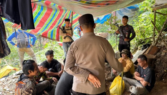 Polisi Gerebek Tambang Emas Ilegal di Bukit Bulat, 10 Orang Diamankan