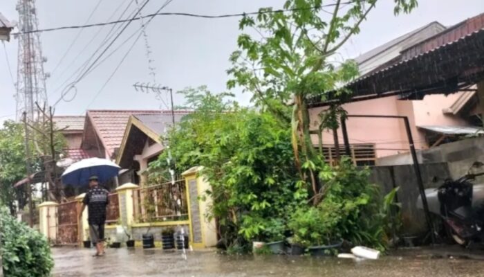 Sumbar Berpotensi Hujan Lebat dan Angin Kencang