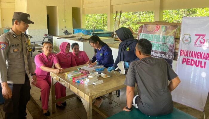Polres Mentawai Gelar Pemeriksaan Gratis Kesehatan Nelayan