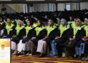 UNP Wisuda 2.200 Lulusan dan Luncurkan Migran Centre Pertama di Luar Jawa