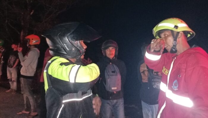 Truk Masuk Jurang dan Terbakar di Kelok Banto Sitinjau Lauik