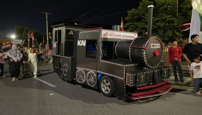KAI Sumbar Tampilkan Replika Mak Itam di Festival Telong-Telong
