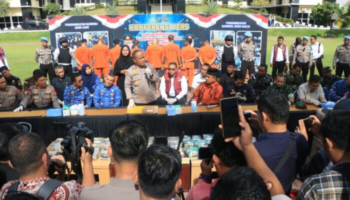 Polda Sumbar Ungkap 37 Kasus Narkoba, 56 Tersangka Dibekuk