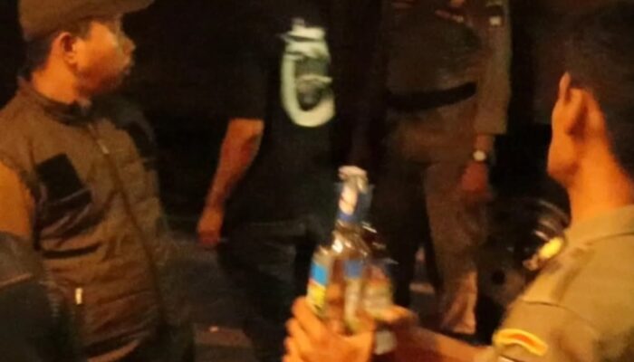 Satpol PP Padang Gelar Patroli Dini Hari, Amankan 15 Remaja