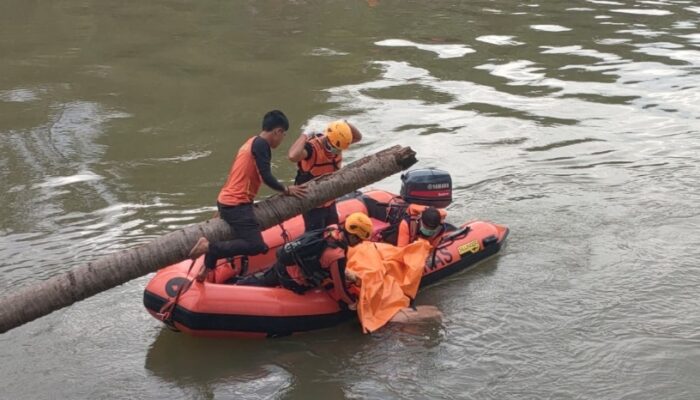 Petani Hanyut di Sungai Koto Pulai Ditemukan Meninggal Dunia