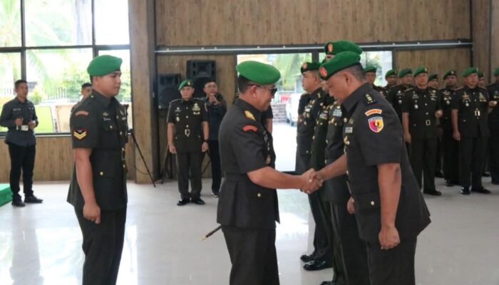 Danrem 032/Wbr Sertijab Kasiren dan Kasilog, Tekankan Loyalitas