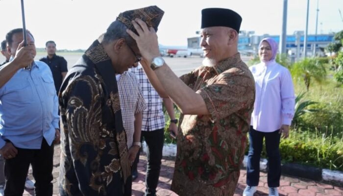 Gubernur Mahyeldi Sambut Kajati Sumbar yang Baru, Muhibuddin