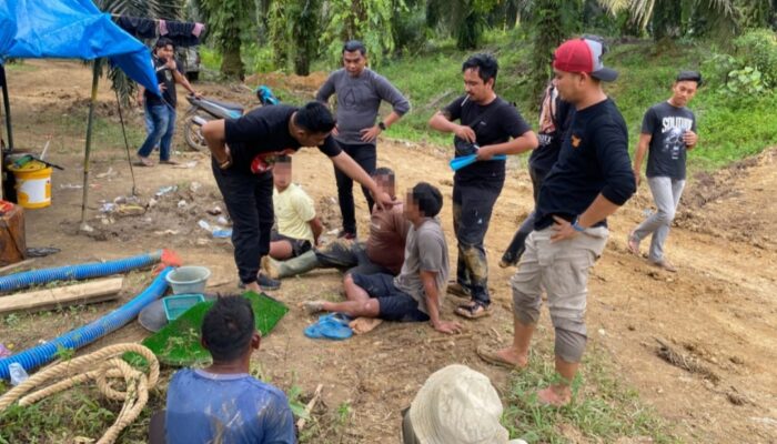 Polda dan Polres Pasbar Gerebek Tambang Emas Ilegal, 3 Pelaku Ditahan