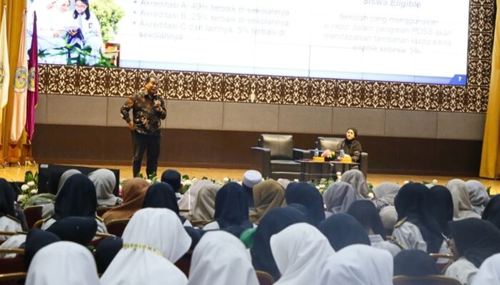 UNP Terima Kunjungan Edukasi dari 12 Sekolah di Sumbar