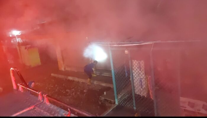 Toko Grosir di Simpang Haru Terbakar, Kerugian Puluhan Juta