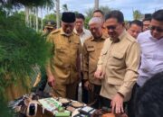 Mendag Lepas Ekspor 27 Ton Gambir Sumbar ke India