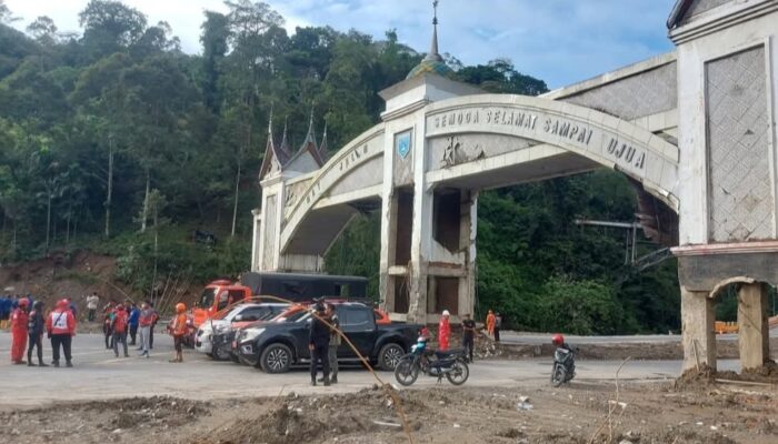 Bencana Sumbar Korban Bertambah, Infrastruktur Mulai Dipulihkan