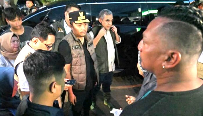 Ketua MPR RI Tinjau Lokasi Banjir di Nanggalo Kota Padang