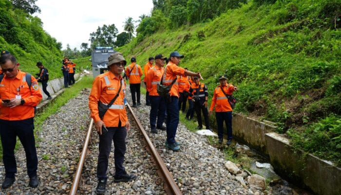 Tingkatkan Keselamatan Menjelang Nataru, KAI Sumbar Lakukan Pemeriksaan Lintas