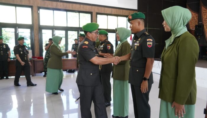 Danrem 032/Wirabraja Pimpin Sertijab Sejumlah Pejabat