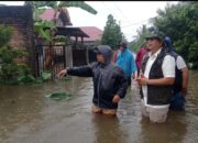 Banjir Meluas, Tim BPBD Padang Evakuasi Warga Dadok Tunggul Hitam