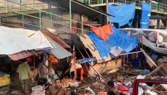 Lapak PMD di Pasar Raya Padang Terbakar, Kerugian Ditaksir Rp50 Juta