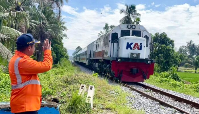 Menjelang Lebaran, KAI Sumbar Lakukan Cek Lintas Jalur