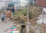 Semarak Sambut Ramadhan, Warga Kampung Guci RW 08 Kompak Goro Bersihkan Lingkungan dan Masjid