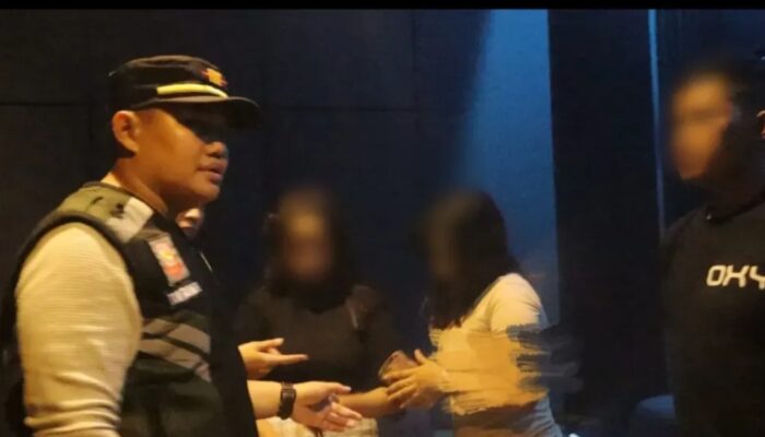 Satpol PP Padang Pastikan Pelaku Usaha Patuhi Aturan Wali Kota