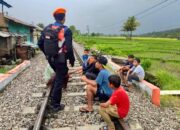 KAI Sumbar Imbau Tidak “Ngabuburit” di Jalur Kereta Demi Keselamatan
