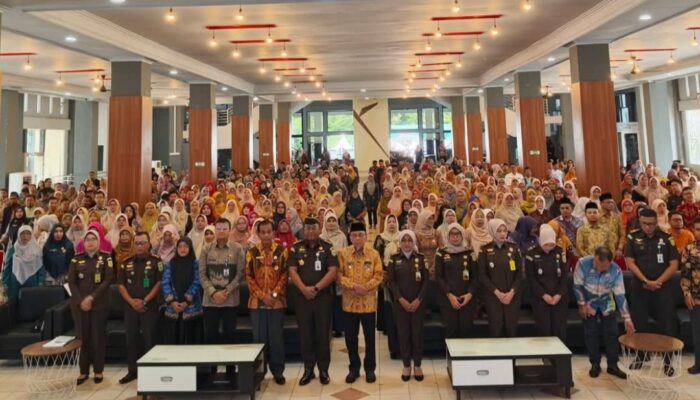 Kejari Padang Perkuat Pendampingan Hukum untuk Kepala Sekolah