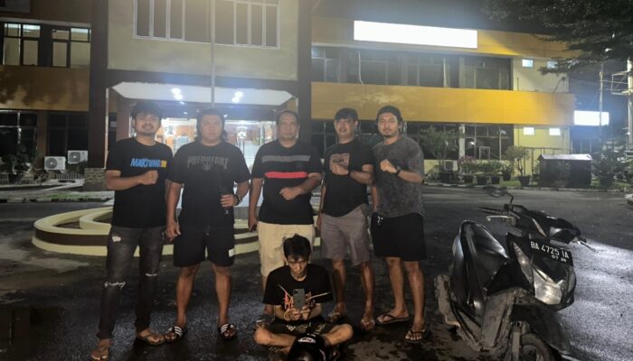 Polisi Tangkap Pelaku Pencuri Ponsel di Pasar Raya