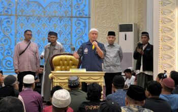 Kapolda Salurkan Bantuan pada Subuh Mubarakah Masjid Al-Hakim