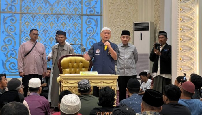 Kapolda Salurkan Bantuan pada Subuh Mubarakah Masjid Al-Hakim