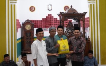 Safari Ramadhan UNP di Sago Salido Perkuat Silaturahmi Kampus dan Masyarakat