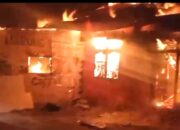 Rumah dan Warung Terbakar di Lubuk Buaya Kerugian Ratusan Juta